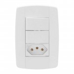 Interruptor 2 Teclas Simples e Tomada 10A 2x4 com Placa Modular Branca Ilumi